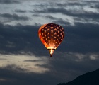 D8C 7464r  Early morning balloon